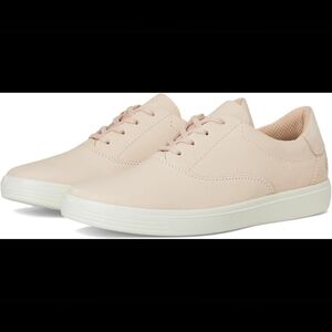 Ecco Light Pink Sneakers